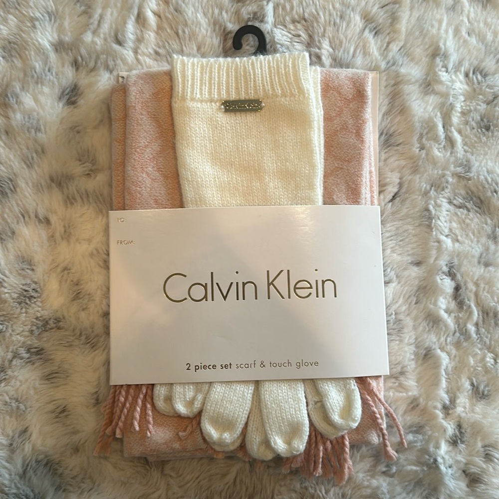 Calvin Klein scarf/ glove set